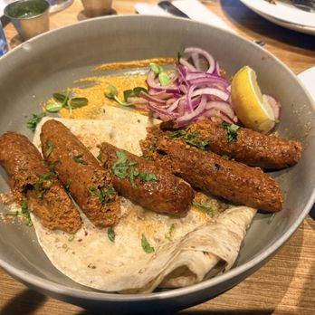 Desi Bar & Grill - Indian Near Me - Mississauga, Ontario