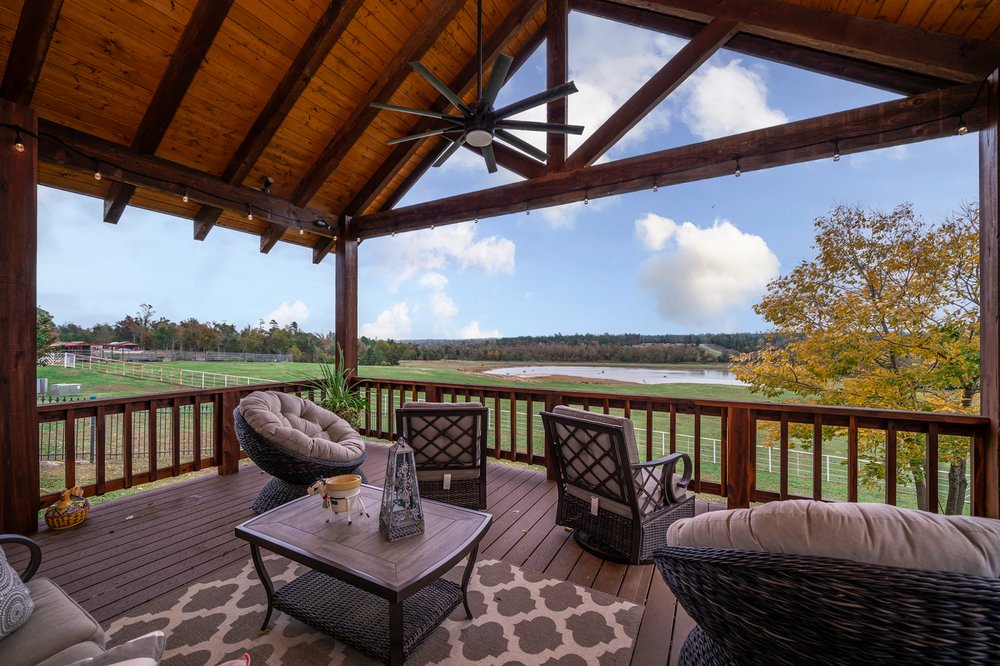 JOHN RAINEY UNITED COUNTRY H5 AUCTION AND REALTY Updated May 2024