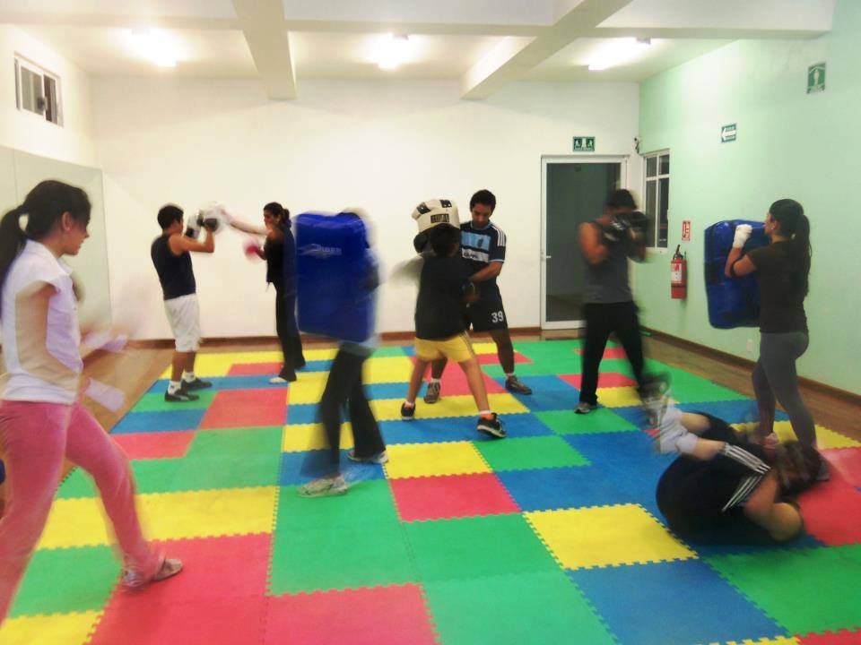 Clases de Kick Boxing Unidad Altillo