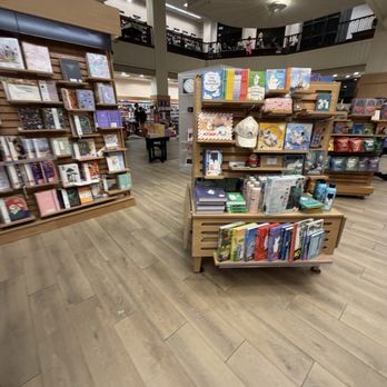 Barnes & Noble - Newspapers & Magazines Near Me - Los Angeles, California Barnes & Noble - Newspapers & Magazines Near Me - Los Angeles, California