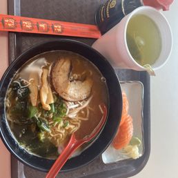 Hot Green tea, Shoyu Ramen, Salmon Nigiri