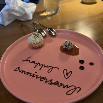 Lee - Asian Fusion Near Me - Toronto, Ontario