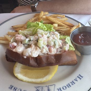 Harbor House - Seafood Near Me - Milwaukee, Wisconsin