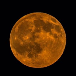 Parliament Hill - Someone I know took this last night for the strawberry moon... More orange than anything It seems!   #YelpLondonRainbow #orange