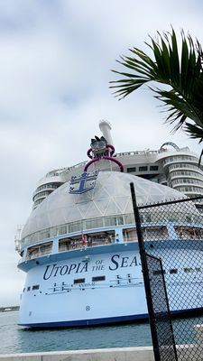 Grills Seafood Deck & Tiki Bar by null