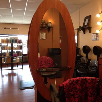 Vito's Hair Styling Salon - chair is waiting for you! - Hair Salons Near Me - Milwaukee, Wisconsin Vito's Hair Styling Salon - chair is waiting for you! - Hair Salons Near Me - Milwaukee, Wisconsin