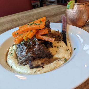 Tomatina - Short ribs with polenta. - Italian Near Me - San Mateo, California Tomatina - Short ribs with polenta. - Italian Near Me - San Mateo, California
