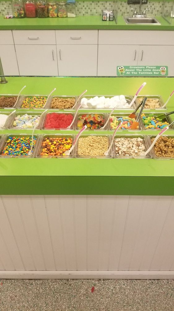 SWEETFROG PREMIUM FROZEN YOGURT 400 Englar Rd, Westminster, Maryland