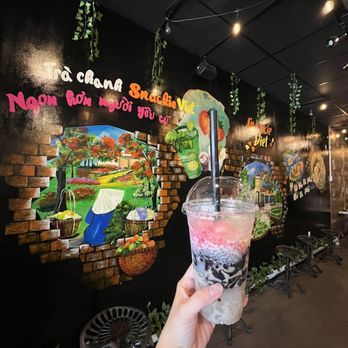 Snackie Viet - Great place to stop by for a Viet dessert, snacks and street foods. Clean and friendly, highly recommended! - Vietnamese Near Me - Richardson, Texas