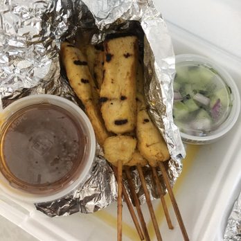 Awesome Thai - CHICKEN SKEWERS WITH SATAY SAUCE IS BOMB!!! - Thai Near Me - Reseda, California