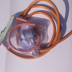 Aki - Gas regulator and 3 meters long hose - €12