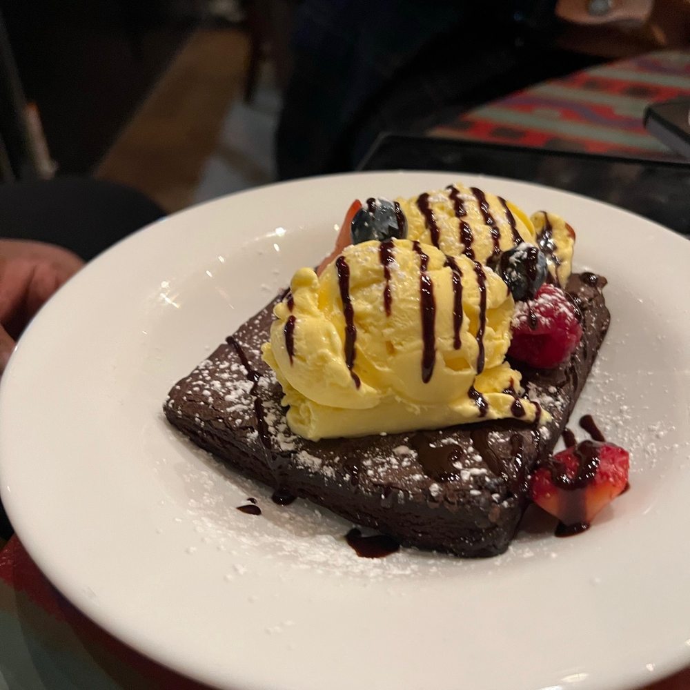 Caffe De Luca - Brownie in a Bowl - Italian Near Me - Forest Park, Illinois Caffe De Luca - Brownie in a Bowl - Italian Near Me - Forest Park, Illinois