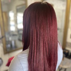 Belleza Divina Beauty Salon / Dominican Style
