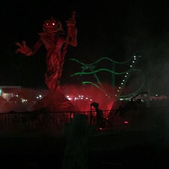 Six Flags Great Adventure - Frightfest 2018! - Amusement Parks Near Me - Jackson Township, New Jersey Six Flags Great Adventure - Frightfest 2018! - Amusement Parks Near Me - Jackson Township, New Jersey