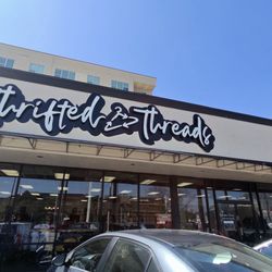 Thrifted Threads - Entrance