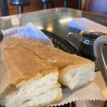 El Pub - Cuban Near Me - Miami, Florida