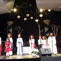 Children's praise and worship performance on Christmas day.