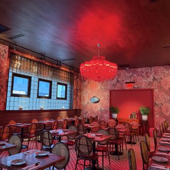 Soothr - Cocktail Bars Near Me - Long Island City, New York Soothr - Cocktail Bars Near Me - Long Island City, New York
