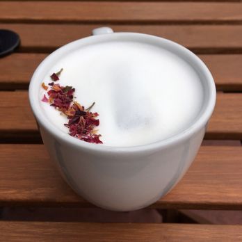 Holsem Coffee - Earl grey and rose latte - Coffee & Tea Near Me - San Diego, California