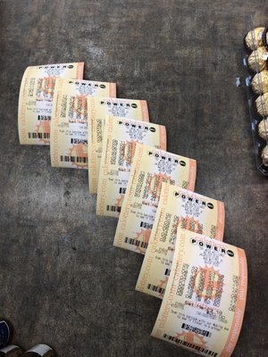 Hub Liquor & Tacos by null