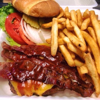 Beachwood Eatery - The hog Togo - Hot Dogs Near Me - The Dalles, Oregon