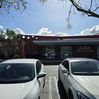 Ross Dress for Less - Beautiful outside - Women's Clothing Near Me - Mission Hills, California