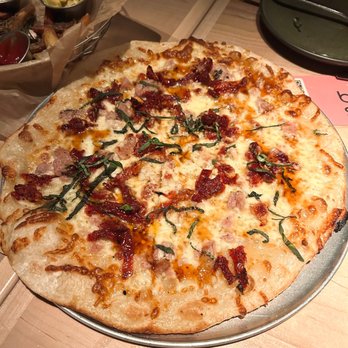 Bright Side - Chicken sausage pizza - American Near Me - Cleveland, Ohio