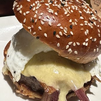 Gordon Ramsay Burger Las Vegas - Burgers Near Me - Las Vegas, Nevada Gordon Ramsay Burger Las Vegas - Burgers Near Me - Las Vegas, Nevada