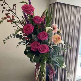 Shell Beach Floral Design - Florists Near Me - Pismo Beach, California Shell Beach Floral Design - Florists Near Me - Pismo Beach, California
