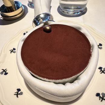Harrys Dolce Vita - Tiramisu - Italian Near Me - Knightsbridge, XGL Harrys Dolce Vita - Tiramisu - Italian Near Me - Knightsbridge, XGL