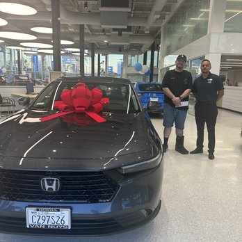 Honda Van Nuys - Car Dealers Near Me - Van Nuys, California Honda Van Nuys - Car Dealers Near Me - Van Nuys, California