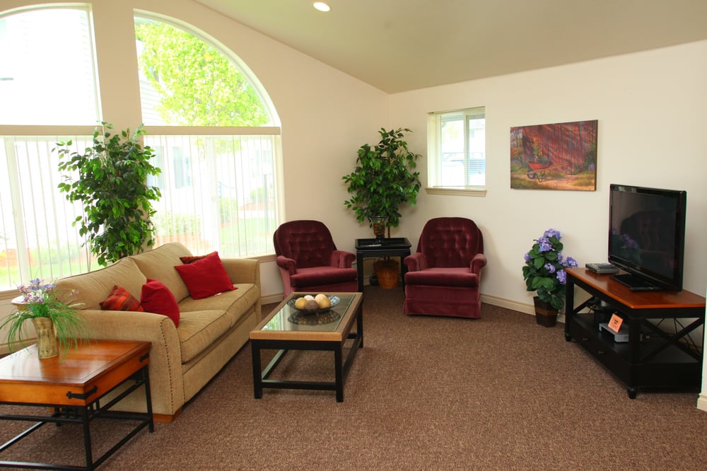 MCNARY HEIGHTS APARTMENTS Updated July 2024 18 Photos 892