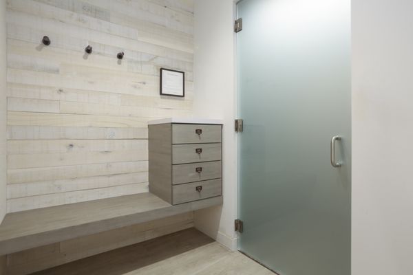 SUGARED + BRONZED (Upper East Side) by null