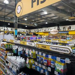 Petbarn Caloundra - Interior
