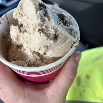 The Big 1 Ice Cream Stand - Coffee Oreo - Ice Cream & Frozen Yogurt Near Me - Nashua, New Hampshire