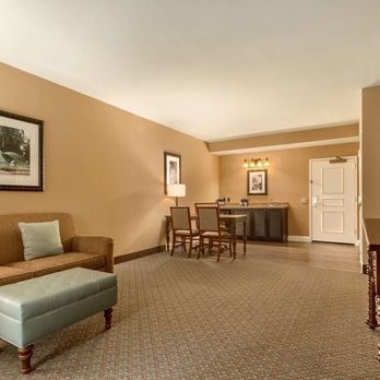 Embassy Suites by Hilton Savannah Historic District - Guest room - Hotels Near Me - Savannah, Georgia Embassy Suites by Hilton Savannah Historic District - Guest room - Hotels Near Me - Savannah, Georgia