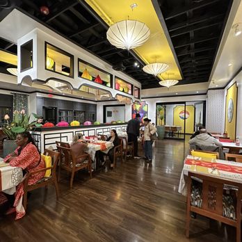 La Sen - Ambiance - Vietnamese Near Me - Chandler, Arizona