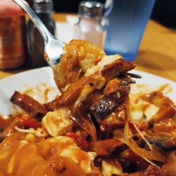 Now that's real poutine! Miam miam
