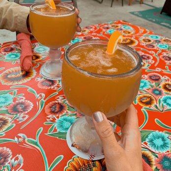 Junkyard Cafe - Blue moon on tap...perfect. - American Near Me - Simi Valley, California