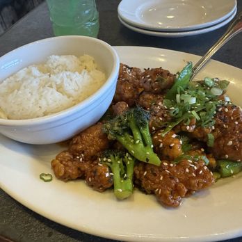 The Peterboro - Sesame chicken - Chinese Near Me - Detroit, Michigan The Peterboro - Sesame chicken - Chinese Near Me - Detroit, Michigan
