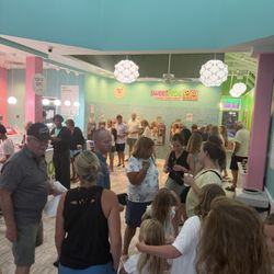 sweetFrog Premium Frozen Yogurt