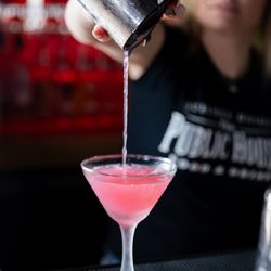 Public House Pub Quechee - Making a Cosmo!!