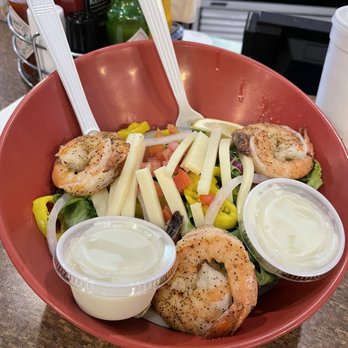 Barefoot Bill's Island Grill - Grilled Shrimp Salad - Caribbean Near Me - St. Augustine, Florida