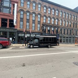 Blue Grass Excursions - Party Bus Louisville, Kentucky