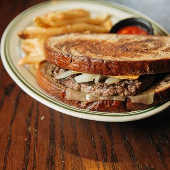 McNellie's - Pubs Near Me - Tulsa, Oklahoma