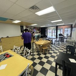 Uptown Creamery - Inside