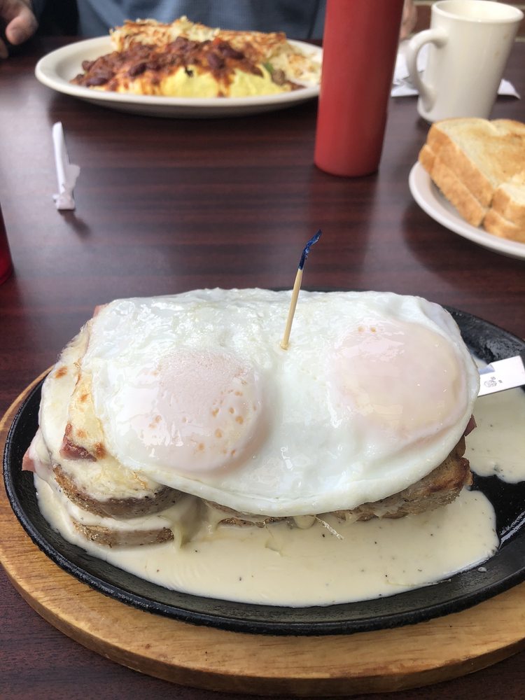 The Palace Grill, Grand Blanc Roadtrippers