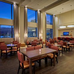 Hampton Inn & Suites Hood River - Restaurant