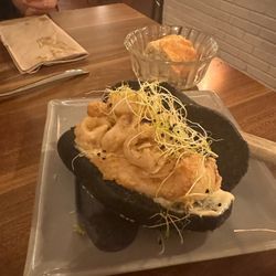 GatoGato - Calamari and squid ink sandwich