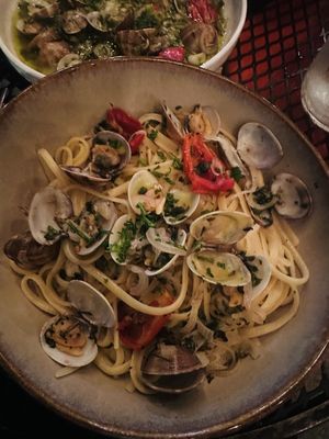 Huguette, Bistro de la mer by null